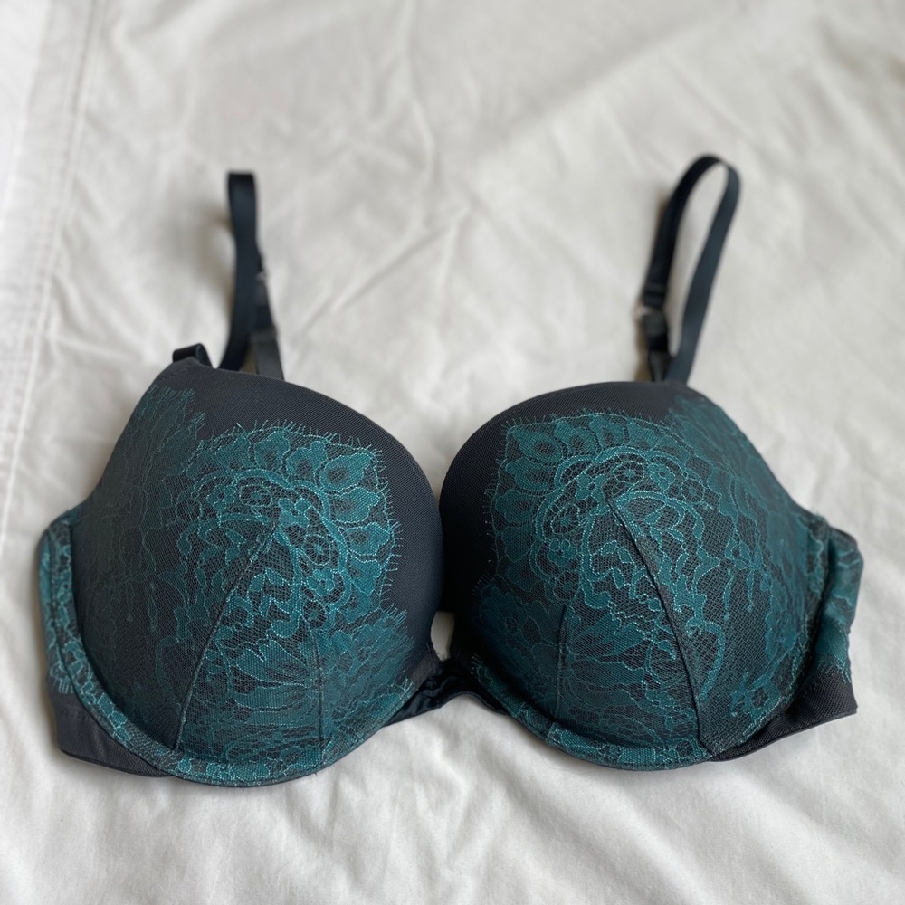 Victoria’s Secret Lace Push-up Bra with Cutouts